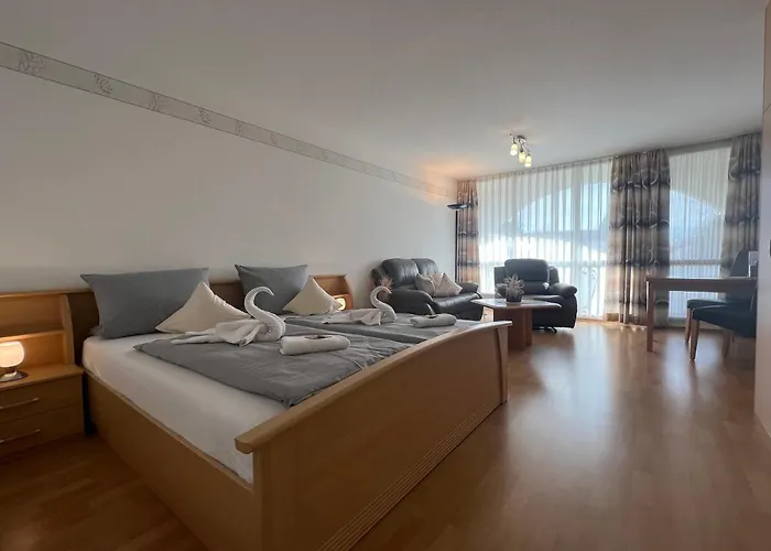 Schloss - & Wellnessanlage 3*