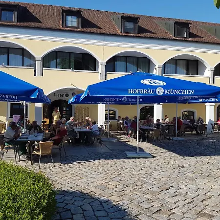 Schloss - & Wellnessanlage 公寓式酒店